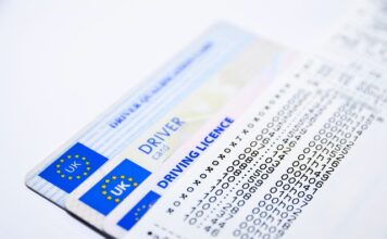 Czy można robić 2 prawa jazdy na raz? Czy można robić 2 prawa jazdy na raz?