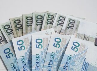 Ile zarabia netto osoba do 26 roku życia? Ile zarabia netto osoba do 26 roku życia?