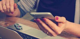 Dlaczego telefon ładuje się do 80%?