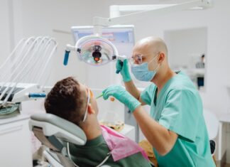 Ciekawostki z historii klejów dentystycznych Ciekawostki z historii klejów dentystycznych